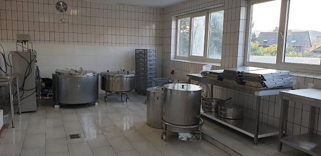 ألبان وأجبان بارودي Baroudi Käserei - Gastronomie und Hotellerie