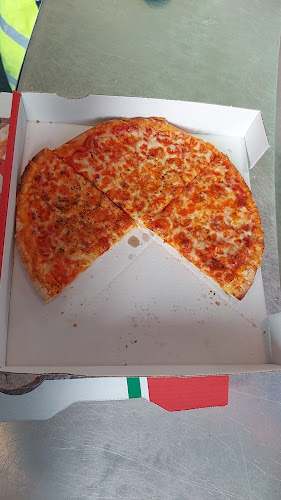 Opinii despre Pizzeria în Oberhausen - Gastronomie und Hotellerie