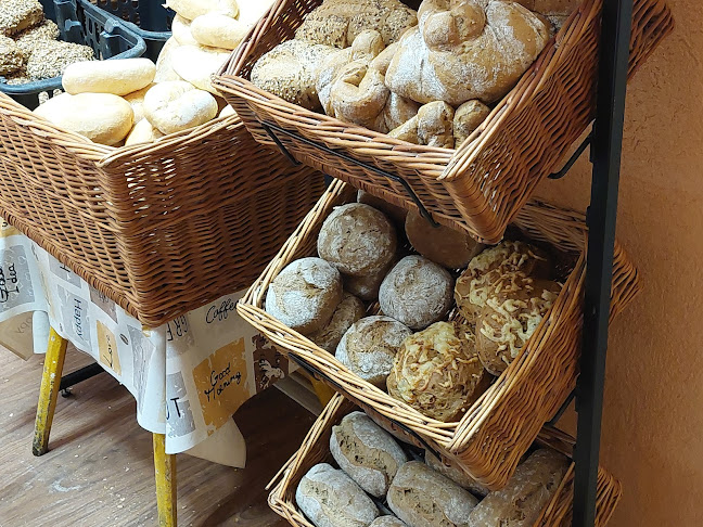 Opinii despre Brot- und Feinbäckerei N. Bodenbach în Breydin - Gastronomie und Hotellerie