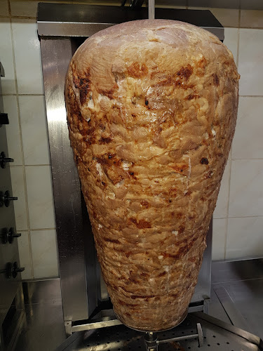 Opinii despre Nihat Bistro & Café / Döner - Halle (Saale) în Halle (Saale) - Gastronomie und Hotellerie
