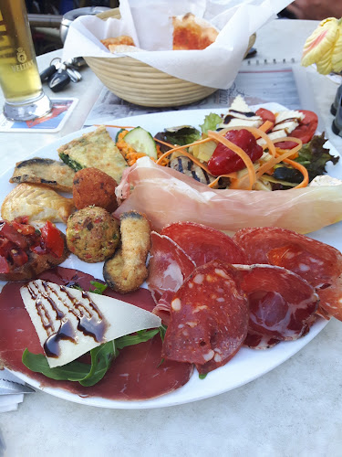 Pizzeria La Fontana - Gastronomie und Hotellerie