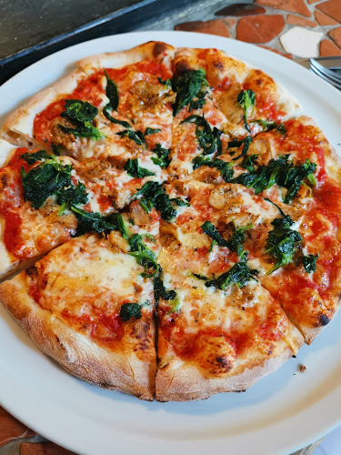 Pizza Casa - Gastronomie und Hotellerie