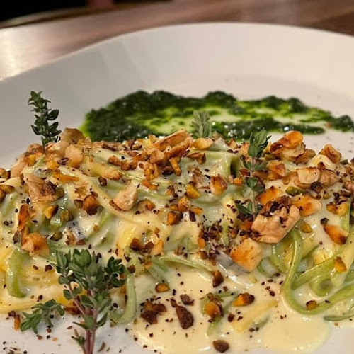 Therese-Giehse-Allee 76, 81739 München