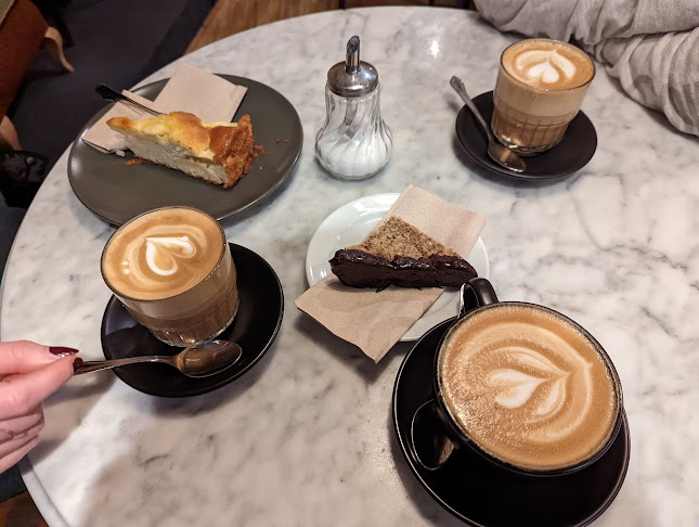 Opinii despre Café Schwarzer Riese în Aschaffenburg - Gastronomie und Hotellerie