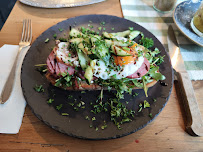 Comentarii opinii despre Das Leben isst schön