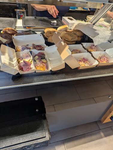 Cafe & Bäckerei Mauerer - Schillerstraße - Gastronomie und Hotellerie