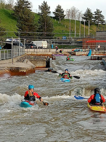 KANU Wildwasser – Terrasse - Gastronomie und Hotellerie