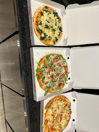 Opinii despre Pizzeria Da Carmelo în Gütersloh - Gastronomie und Hotellerie