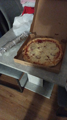 Comentarii opinii despre Antebi Kebap & Pizza Food