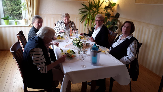 Opinii despre Restaurant Kaminfeuer în Güstrow - Gastronomie und Hotellerie