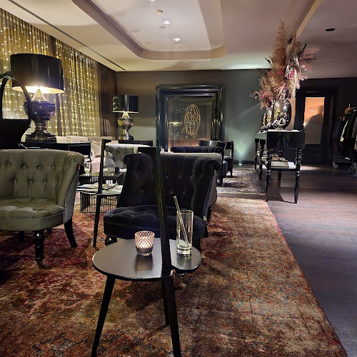 Roomers Bar - Gastronomie und Hotellerie