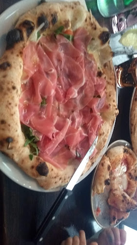 La Pizza | Pizzeria Napoletana - Gastronomie und Hotellerie