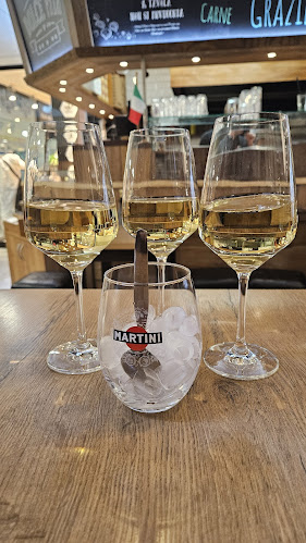 Opinii despre Restaurant Pizzeria Dolce Vita - Bremerhaven în Bremerhaven - Gastronomie und Hotellerie