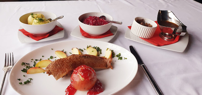 Opinii despre Restaurant Schloss Myllendonk - Amani în Korschenbroich - Gastronomie und Hotellerie