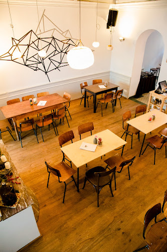 Comentarii opinii despre Die Bar Cantona