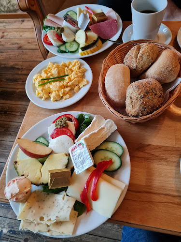 Café May - Gastronomie und Hotellerie