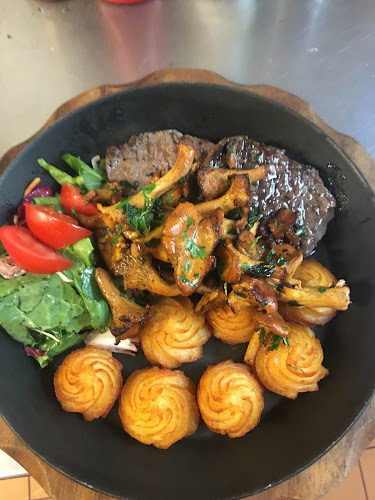 Waldrestaurant Priedel Zum Turm - Gastronomie und Hotellerie