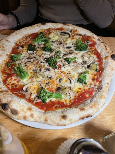 Opinii despre Restaurant Pizzeria Antica în Freiburg im Breisgau - Gastronomie und Hotellerie