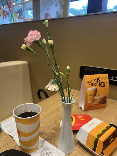 Opinii despre McDonald's în Homburg - Gastronomie und Hotellerie