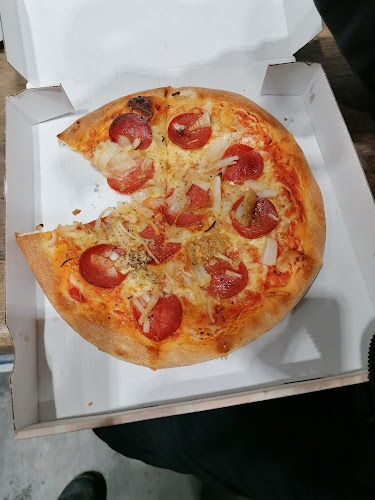 Opinii despre Pizzeria Mondial 1 în Ludwigshafen am Rhein - Gastronomie und Hotellerie