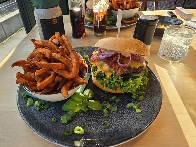 u. Vorstadt 2, 78532 Tuttlingen