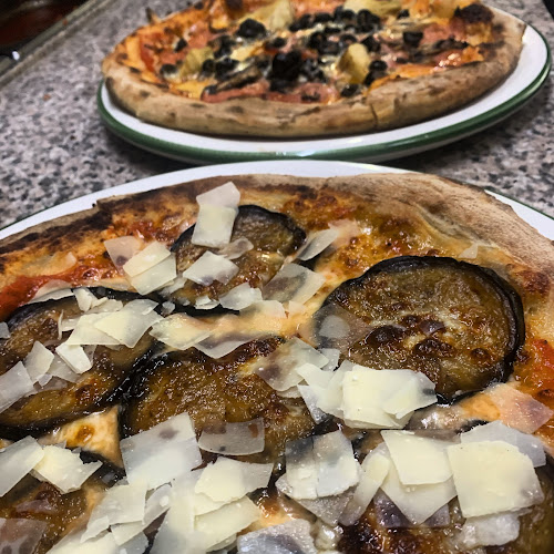 Trattoria Pizzeria Apulia Frankfurt - Gastronomie und Hotellerie