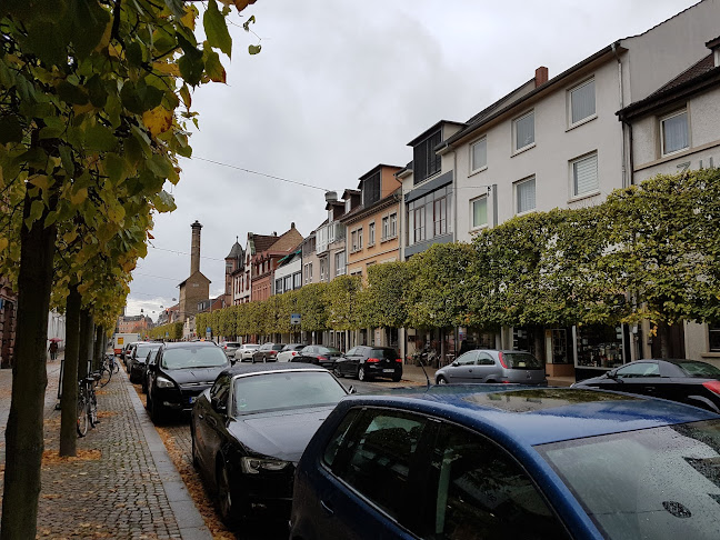 Carl-Theodor-Straße 27A, 68723 Schwetzingen