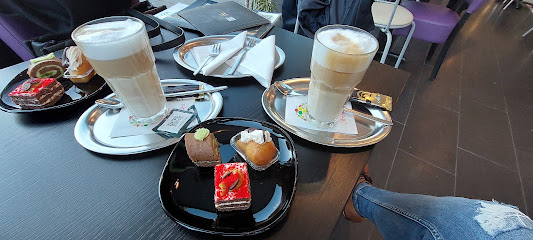 Piazza Gelateria Bistro