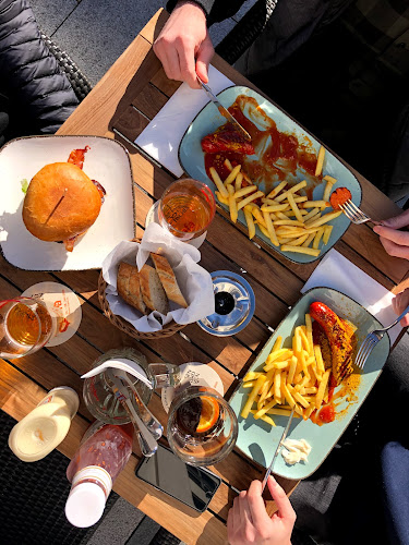 Mitsi Cafe-Bistro-Bar - Gastronomie und Hotellerie