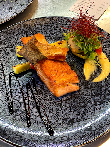 BLACKBONES STEAKHOUSE - Gastronomie und Hotellerie