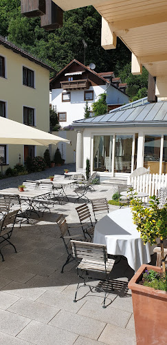 Opinii despre Hotel Burgwirt GmbH în Deggendorf - Gastronomie und Hotellerie