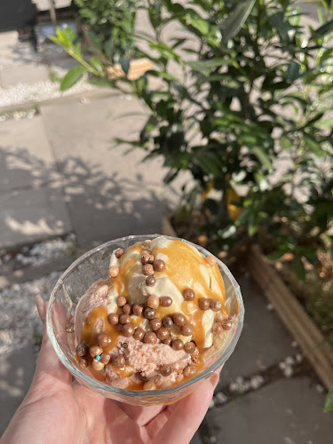 Opinii despre Gelateria B-iced în Berlin - Gastronomie und Hotellerie