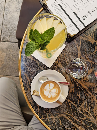 Comentarii opinii despre Chin-Chin Bar