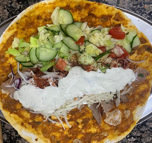 Opinii despre DELVIN Döner-Pizza-Haus în Plauen - Gastronomie und Hotellerie