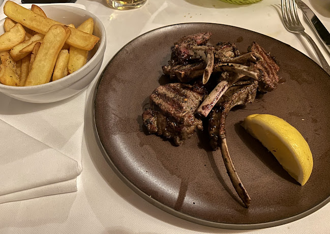 Pikilia - Gastronomie und Hotellerie