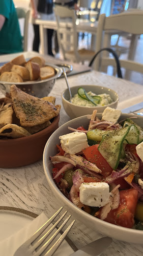 Yamas mezé restaurant & weinbar