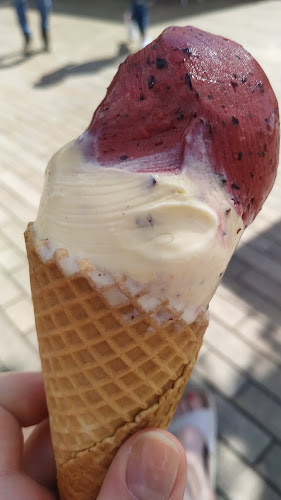 Eis Café Milan - Gastronomie und Hotellerie