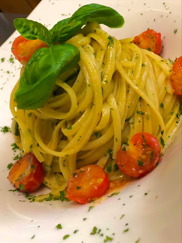 Wirtshaus Konfetti - Gastronomie und Hotellerie