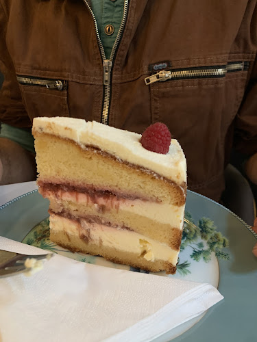 Opinii despre Eaton Place Café und Tearoom în Hamburg - Gastronomie und Hotellerie