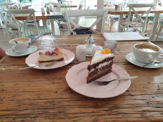 Café Einfach Rosa - Rosengarten