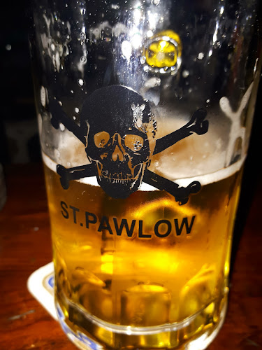 Opinii despre Cafe Pawlow (Raucherkneipe) în Dresden - Gastronomie und Hotellerie