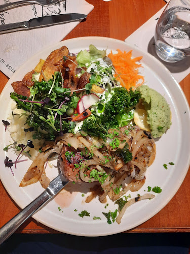 Wirtshaus im Schloß - Gastronomie und Hotellerie