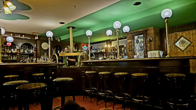 Larry's Irish Pub