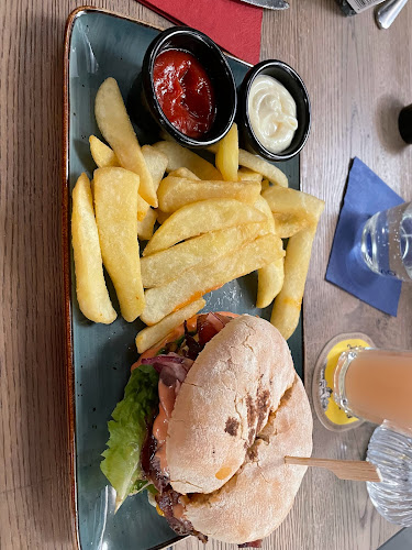 Bistrot Twenty - Gastronomie und Hotellerie