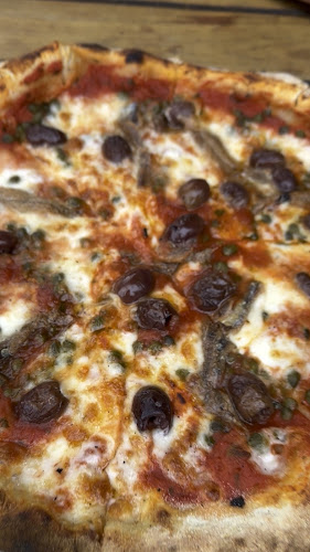 Refugio di Napoli - Gastronomie und Hotellerie