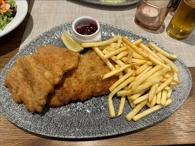 Opinii despre Restaurant Brücken în Köln - Gastronomie und Hotellerie