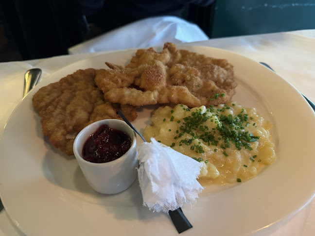 Comentarii opinii despre 1811