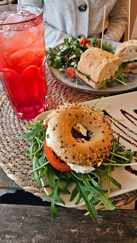 Café Taluu - Gastronomie und Hotellerie