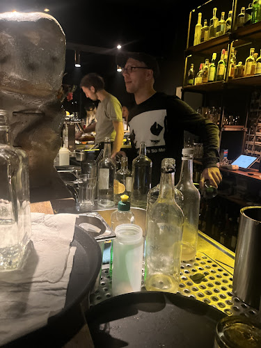 Bar Brutal 54 - Gastronomie und Hotellerie