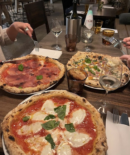 La Pizza | Pizzeria Napoletana - Gastronomie und Hotellerie